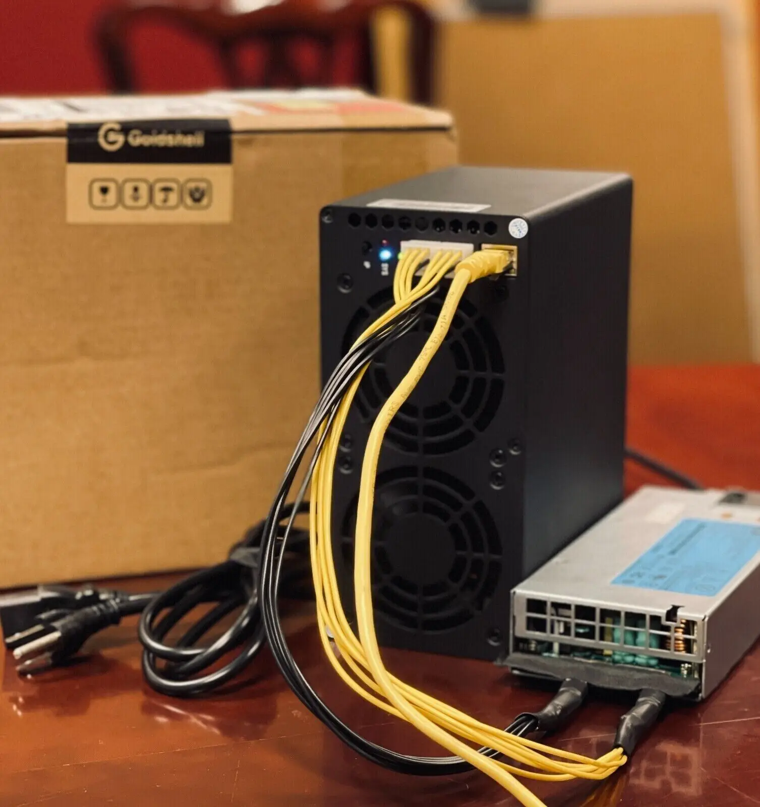 

AA GOLDSHELL KA BOX KASPA MINER 1.18th/S HASHRATE 400W