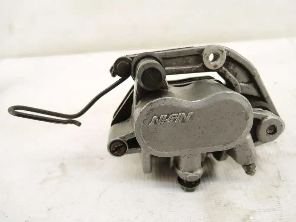 передний правый суппорт honda cbr600 pc35. суппорт honda. задний суппорт хонда инспаер ua2. суппорт honda fit. суппорт honda steed 400.