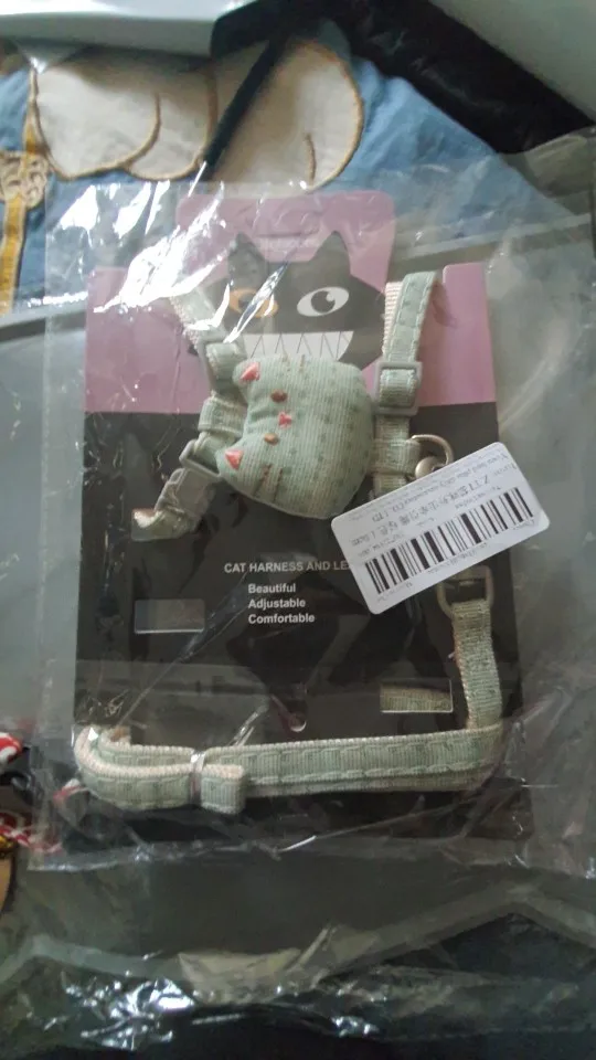 Adjustable Anti-Escape Cat Harness, Lightweight, Breathable, and Soft Vest Design for Secure Walking and Comfortable Traction for Small Cats and Kittens photo review