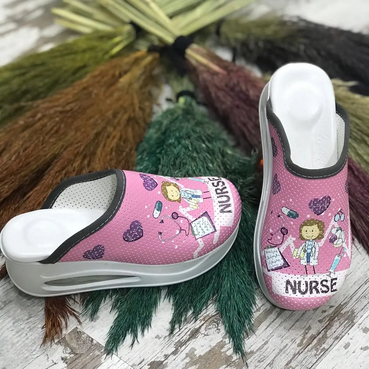 2023 Pantofole Estive Zoccoli Da Donna E Zoccoli Da Allattamento Pantofole Da Infermiera Rosa Zoccoli Airmax Ospedalieri