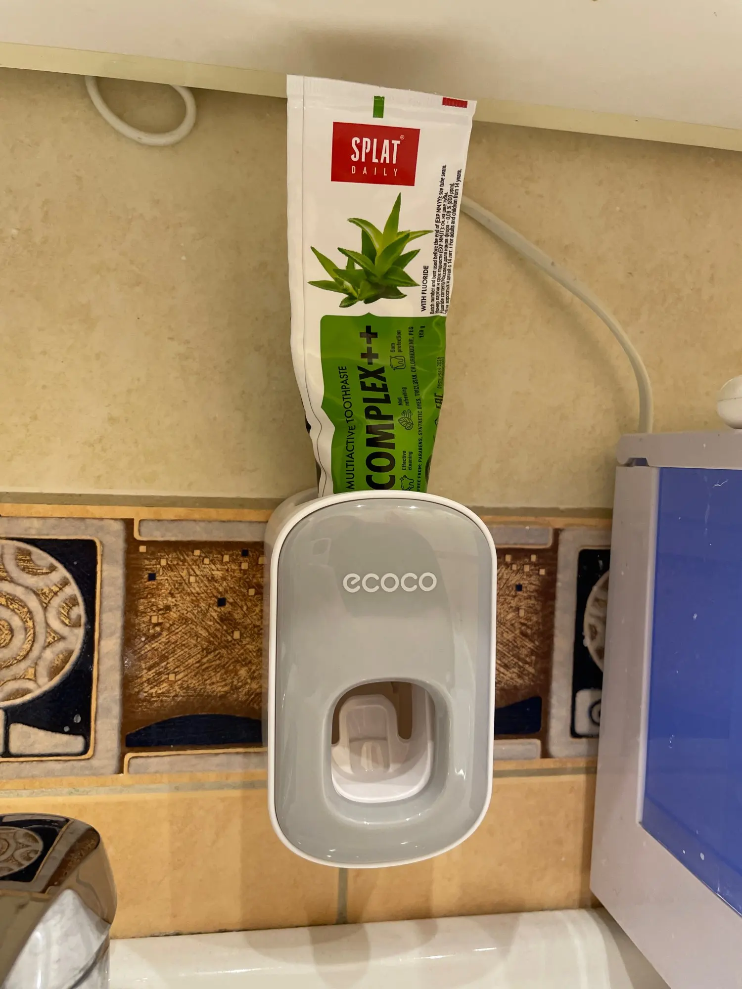 Automatic Toothpaste Single Dispenser photo review