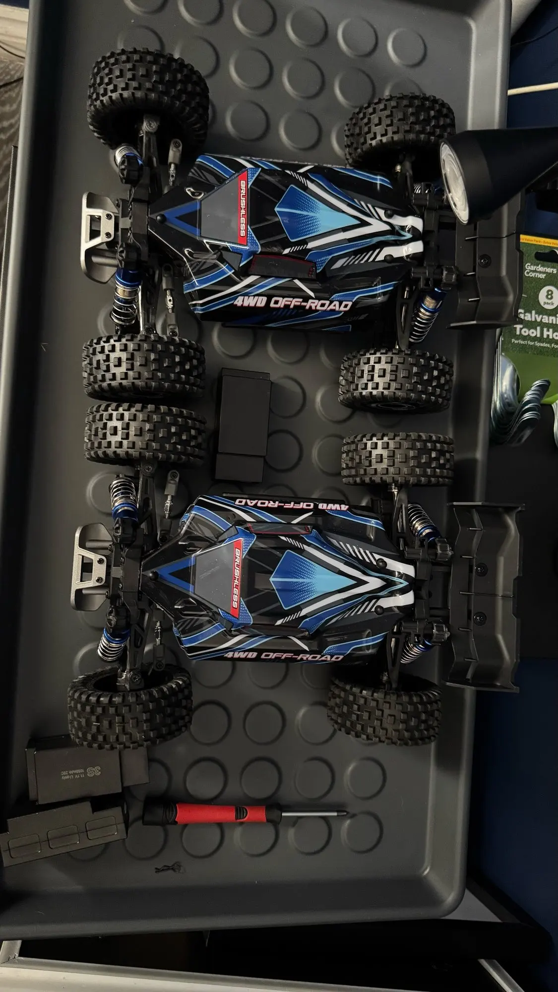 MJX Hyper Go 16208 1/16 Brushless Remote Control Monster Truck  RC 4X4 4WD 45km/h photo review