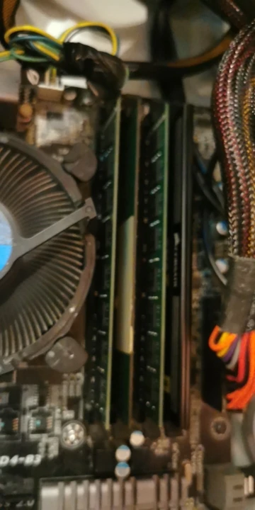 SAMSUNG DDR3 RAM 8GB 4GB 2GB 1600MHz Desktop Memory PC3-12800U DIMM 240Pins 1.5V Memoria RAM DDR3 photo review