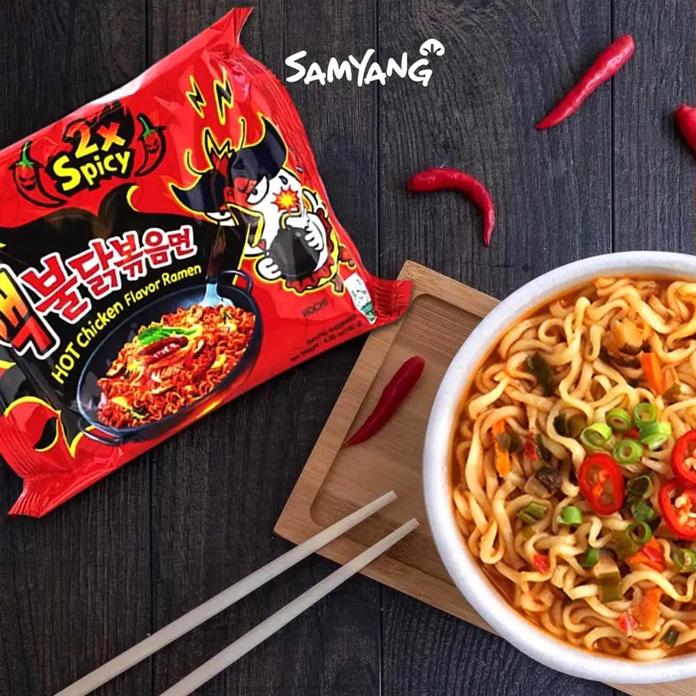 Surtido de 5 ramen Sabores Variados y 2 palillos de bambú WikiMark. Incluye, Samyang Cheese, Nongshim Shin Ramyun Noodle Soup, Samyang Hot Chicken,