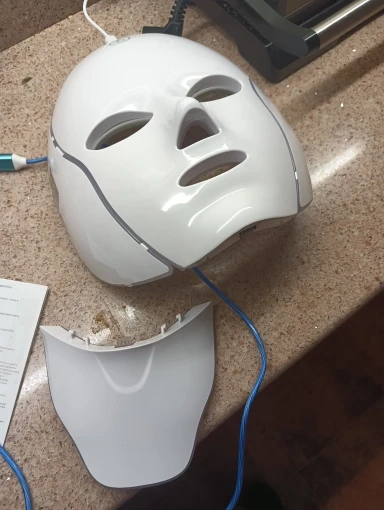 ✨ Professional LED Face & Neck Therapy — Visible Results in Just 15 Minutes a Day