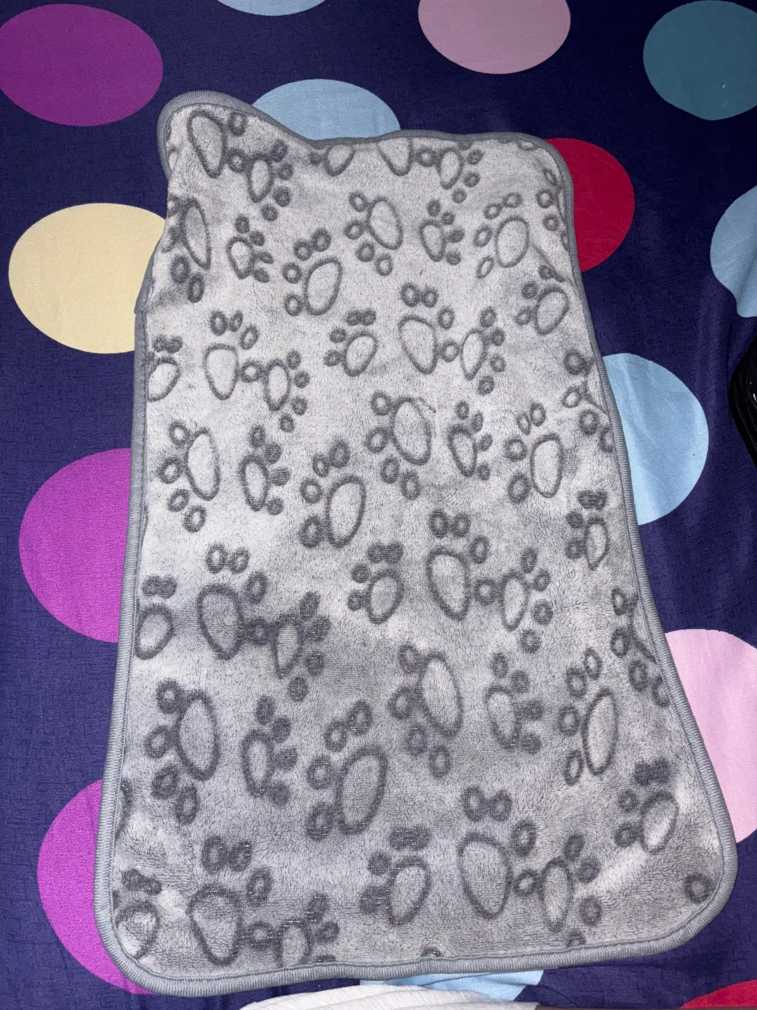Couverture moelleuse pour chien et chat – Douce, chaude, motif mignon, lavable et confortable photo review