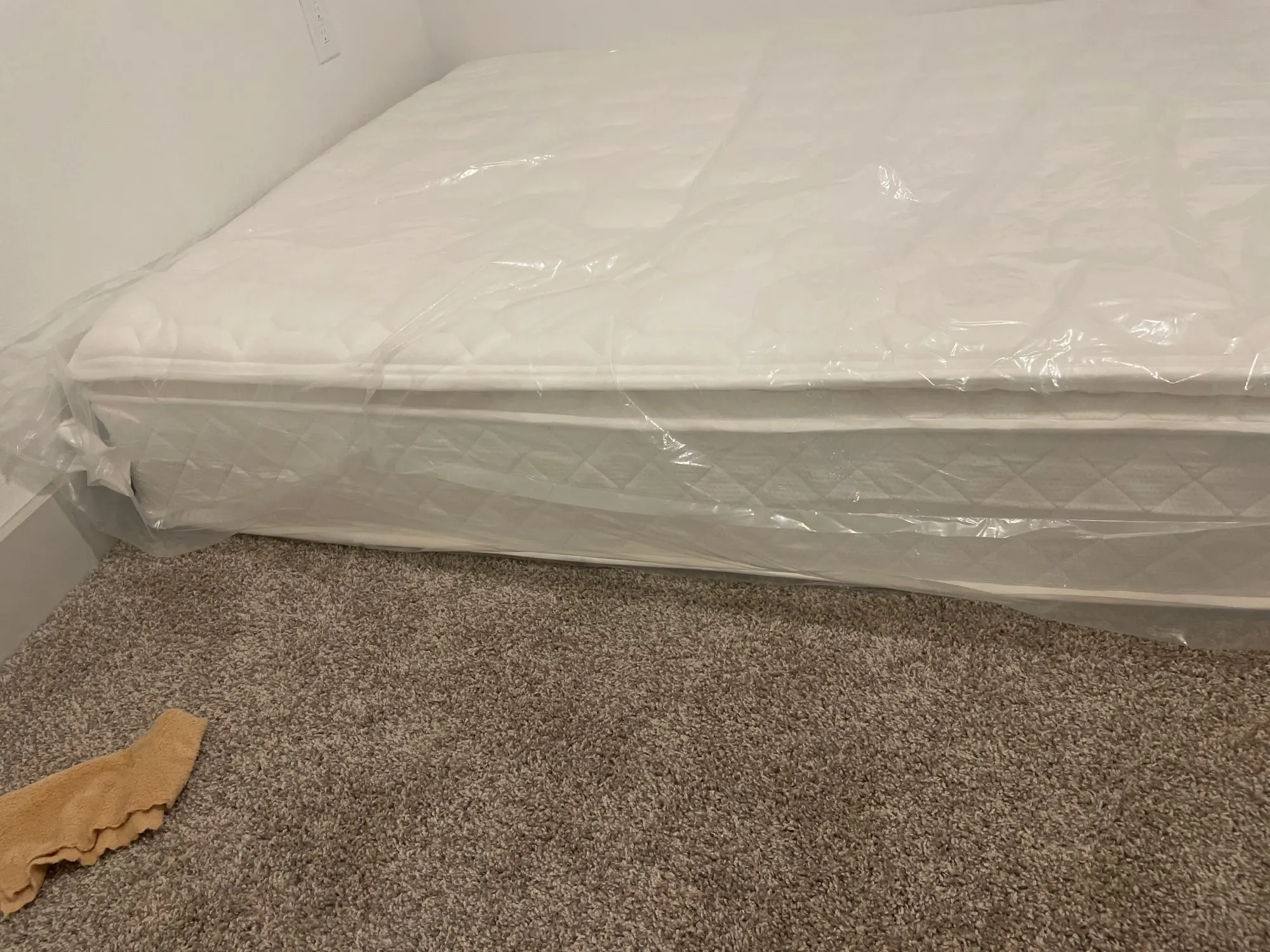 Zinus Dream Pillow Top 10 GIFTINGER