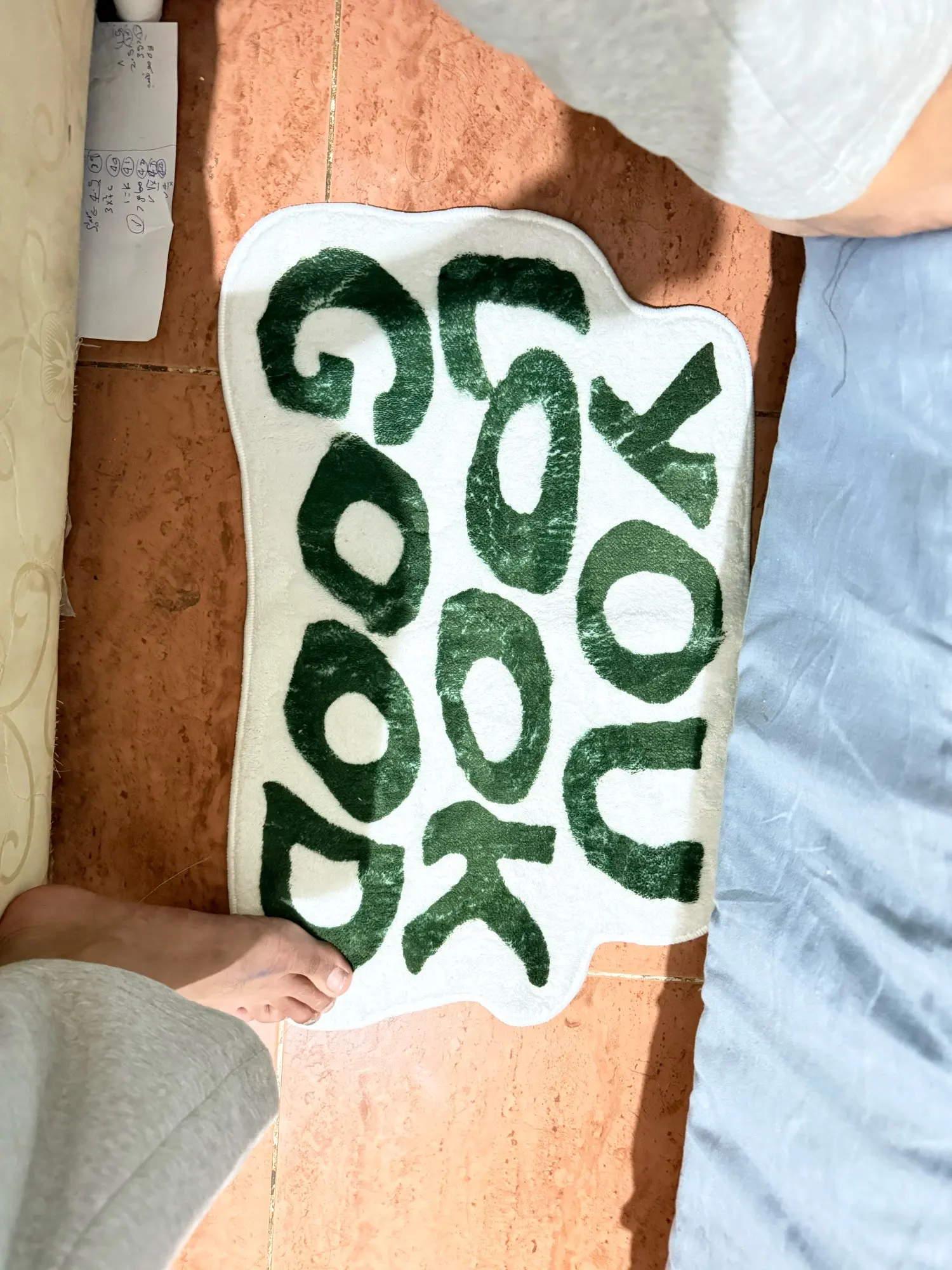 Stylish Anti-Slip Tufted Floor Mat with Inspiring Letter photo review