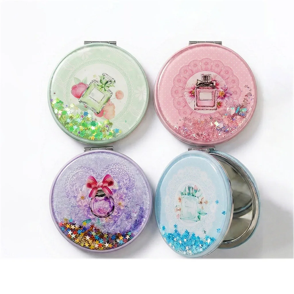 Espejo Plegable Portátil Doble Cara 1X/2X con Brillos Quicksand y Diseño de Perfume, Espejo de Bolsillo 7.2 cm Compacto con Vidrio Float HD y Estructura de Acero Resistente, 4 Estilos Aleatorios