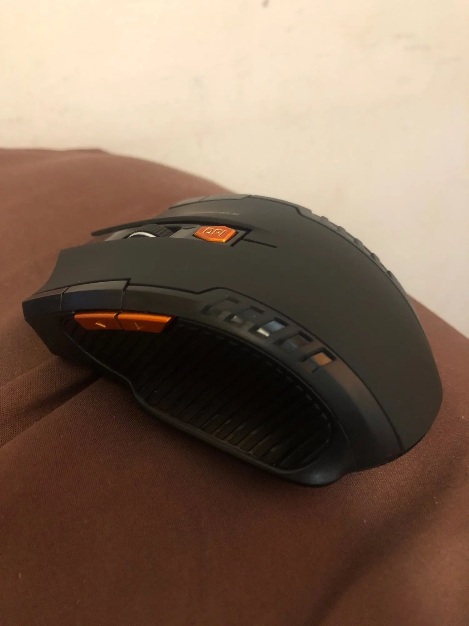 Wireless Gaming Mouse with USB Receiver, 2000DPI, 6 Buttons photo review