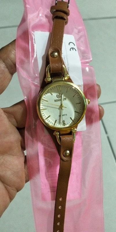 2024 Women's PU Leather Thin Strap Quartz Watch photo review