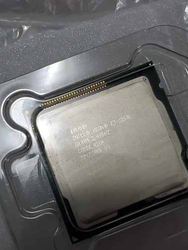 Intel Xeon E3-1260L E3 1260L E3 1260 L 2.4 GHz Quad-Core Eight-Core 45W CPU Processor LGA 1155 photo review
