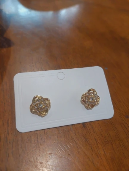 Light Luxury Zircon Stud Earrings photo review