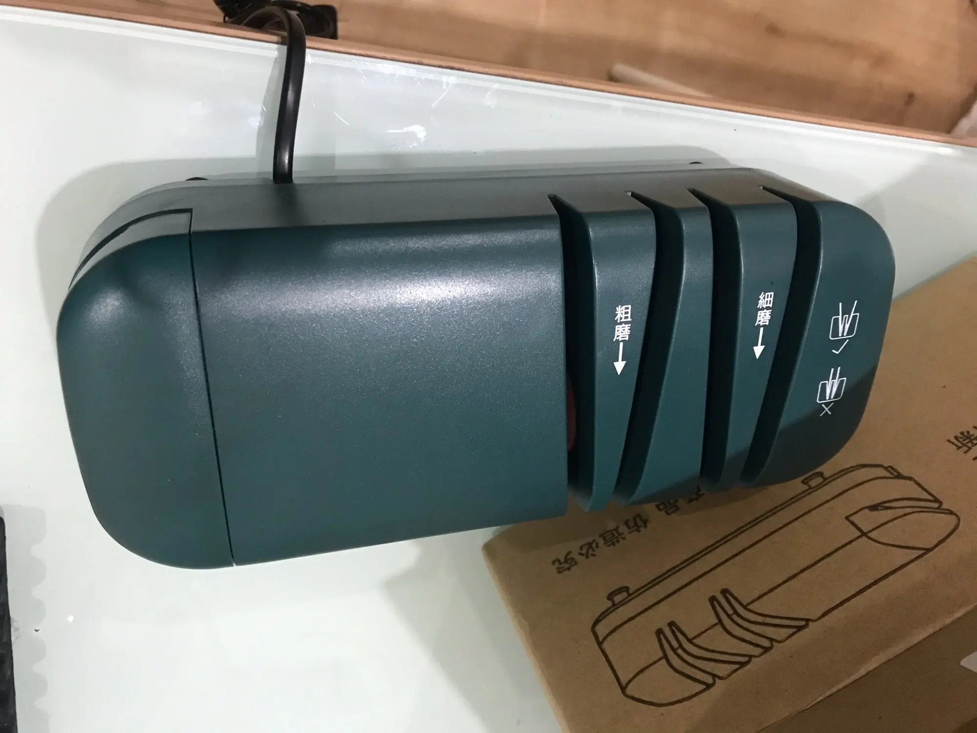 Sharp Swift Pro: Electric 2-Stage Knife Sharpener photo review