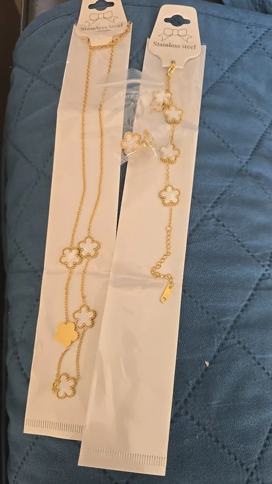 Pentabloom Charm