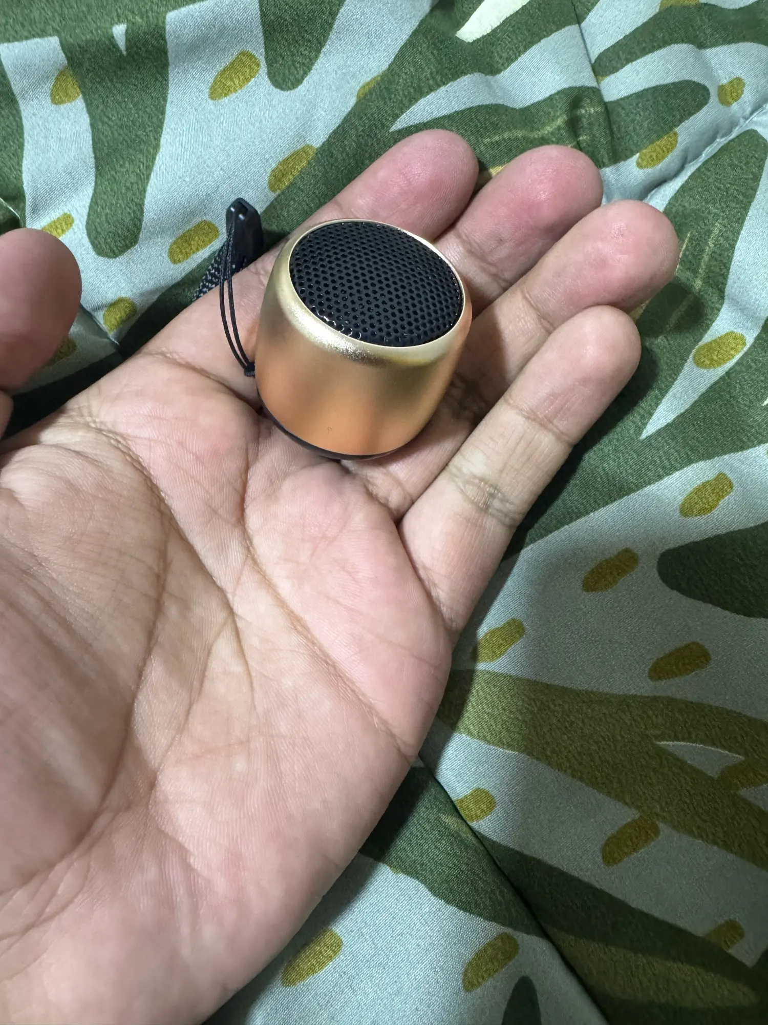 M1 Mini Bluetooth-compatible Small Speaker Portable Intelligent One Drag Two Small Steel Cannon Metal Wireless Sound Subwoofer photo review