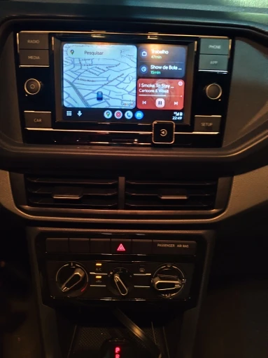 DriveSync Pro 2 ™ - No es solo CarPlay. Tu copiloto definitivo.
