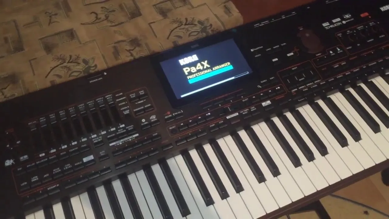 Authentic Korg PA4X 61 Key keyboard PA4X61 Workstation Arranger