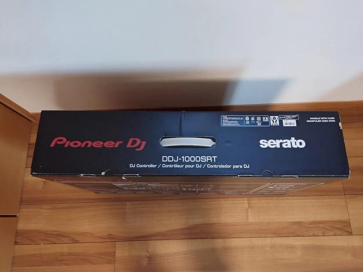 Never Used DJ DDJ-1000SRT Black DJ Controller Serato Pro 4ch AC100V-240V