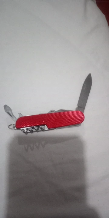 Venda quente multifuncional suíço faca dobrável de aço inoxidável multi facas do exército bolso caça acampamento ao ar livre faca sobrevivência photo review