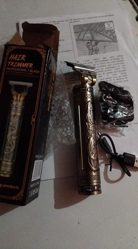 Máquina De Cortar Cabelo Para Barba Masculina Aparador Profissional barbeador acabamento Sem Fio Portátil T9 photo review