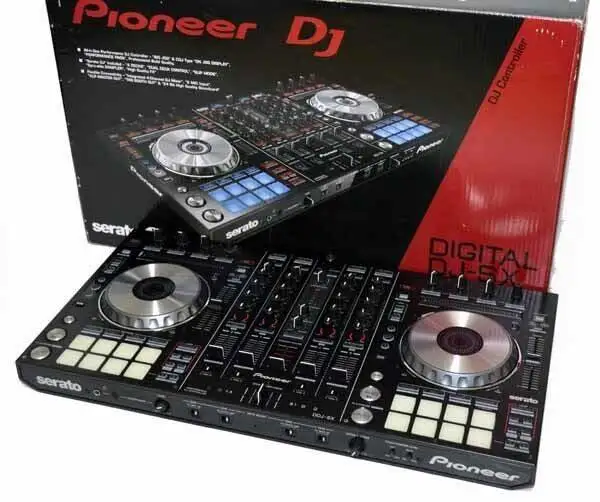 Never Used DJ DDJ-1000SRT Black DJ Controller Serato Pro 4ch AC100V-240V