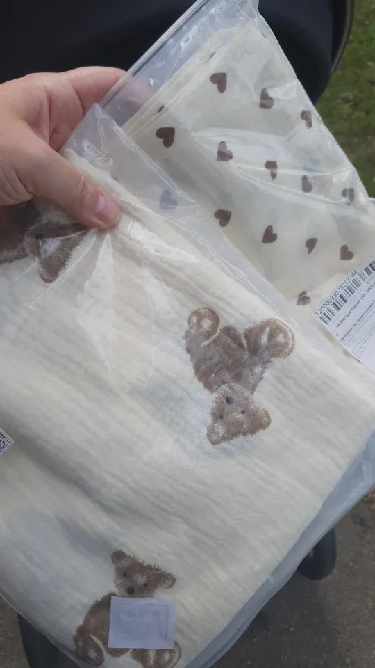 Four Seasons Neutral Crepe Wrap Swaddle Blanket Pure Cotton Material Soft Skin Friendly Printing and Multi-functional Use photo review