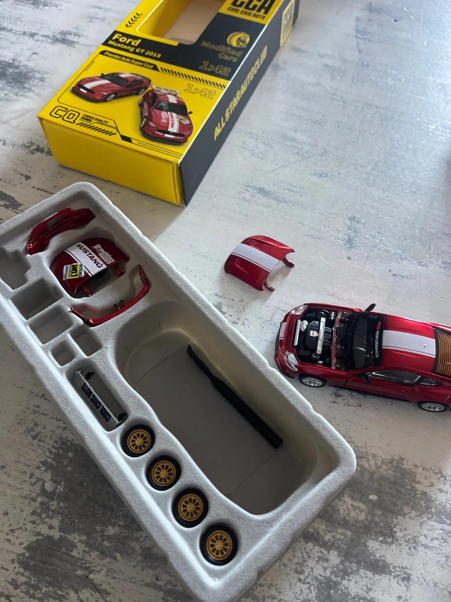 1:42 Scale 2018 Ford Mustang GT Super Racing Assembly Toy Car Diecast Model Doors Openable Educational Collection Gift Box photo review