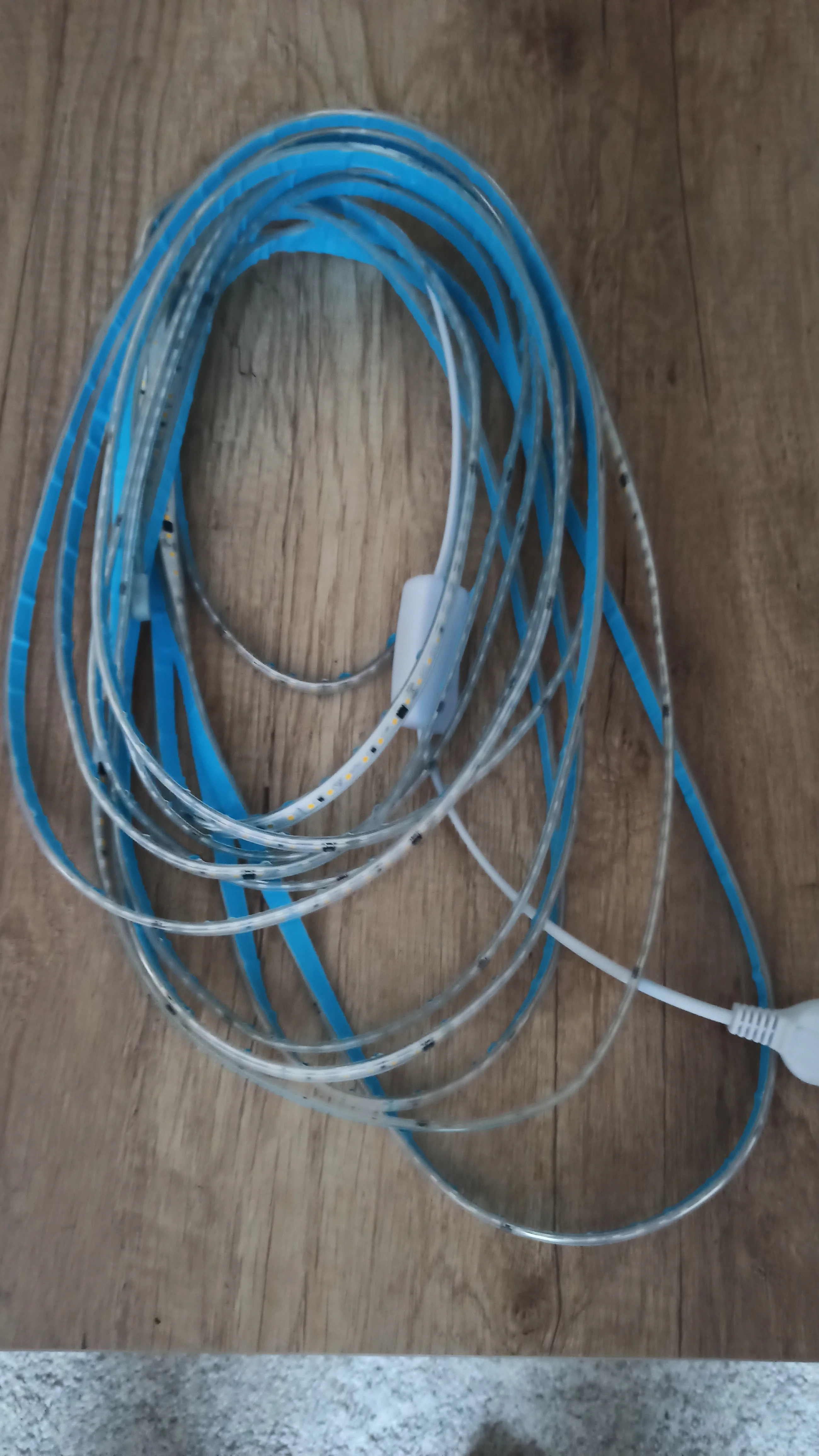 LED Strip Light 220V 2835 Waterproof 120LEDs/m With Switch photo review