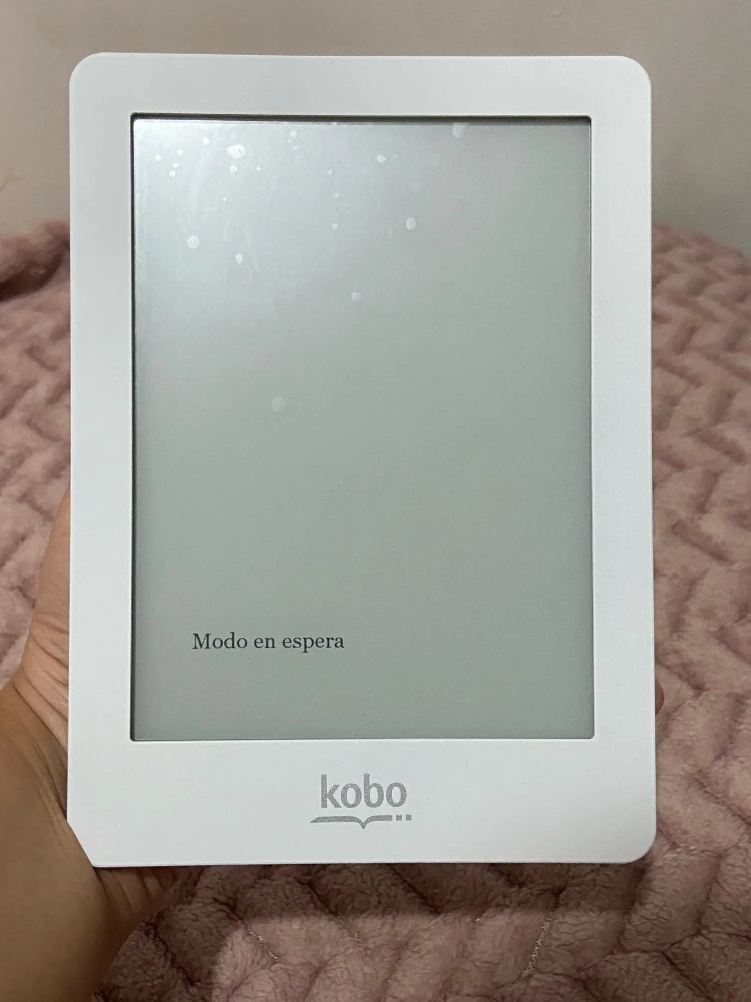 KOBO Glo eReader E-ink 6 polegadas 212PPI Luz Frontal Recondicionado
