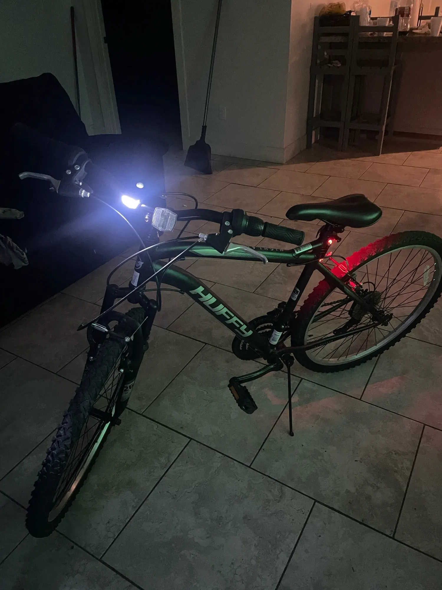 USB Rechargeable Bike Light Set, 3 Modes, Easy Install, Red photo review