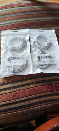 Type C to Type C Fast Charging PD 60W 1m 2m Mobile Phone Date Cable For Iphone15 16 17 Samsung Huawei USB C to C Charger Cable photo review