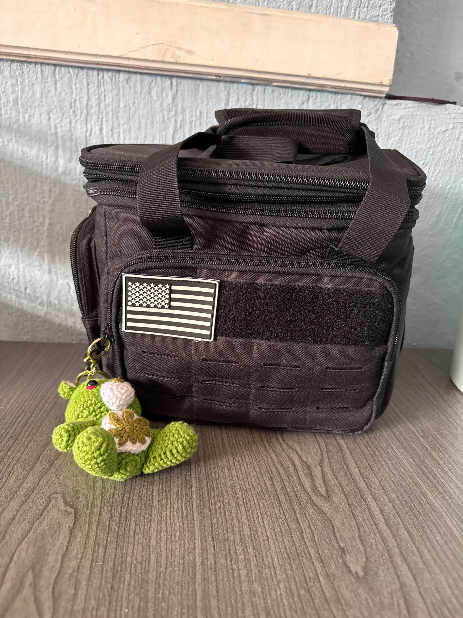 Men's Tactical Lunch Box & Insulated Lunch Bag 18L - Large Expandable Heavy Duty Leak Proof Cooler photo review