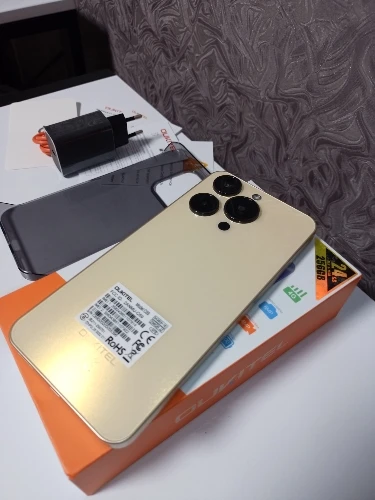 OUKITEL C69 Téléphone Portable 7,2" HD+ 120Hz - 24Go RAM + 256Go ROM - Android 15 - 6000mAh - Noir