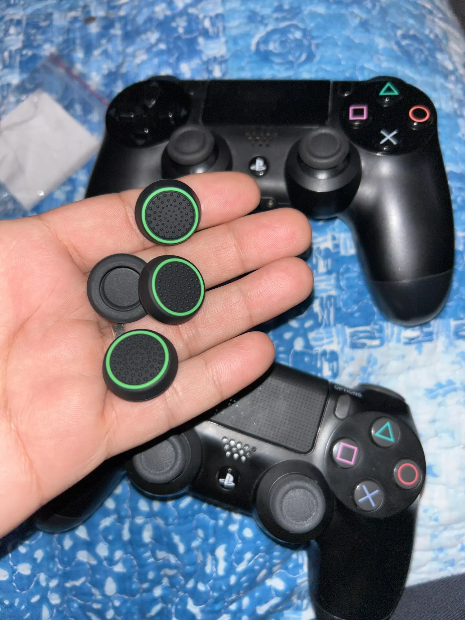 Empuñaduras de Gel de silicona para el pulgar, 4 piezas, para Sony PS5/PS3/PS4/XBOX One /360, mando para PS4 Pro Slim photo review
