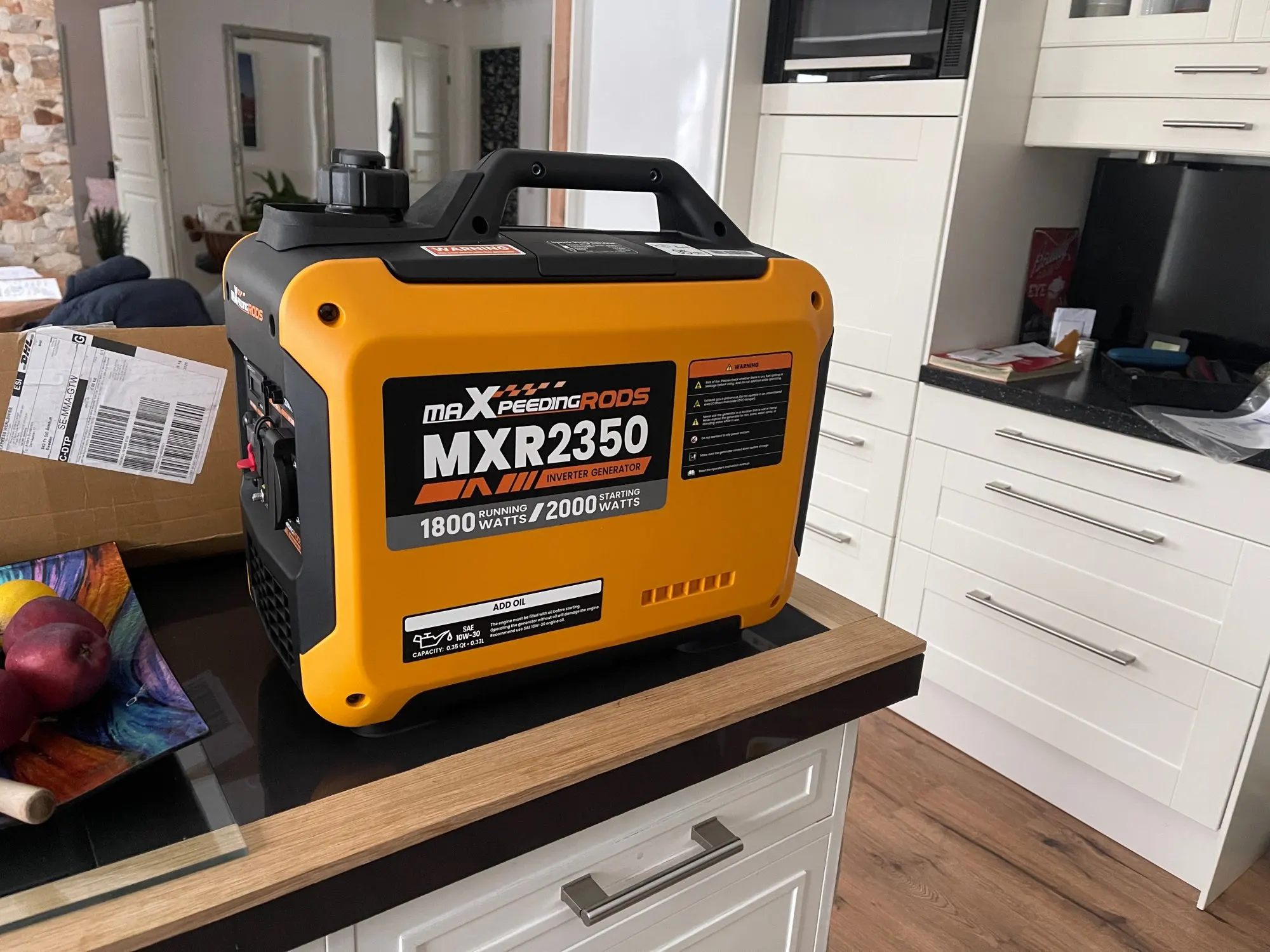 MAXPEEDINGRODS 2000W Inverter Generator Gasoline Portable Generator Silent Camp Portable Power Generator for RV photo review