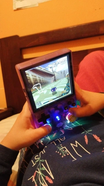 R36 ULTRA photo review