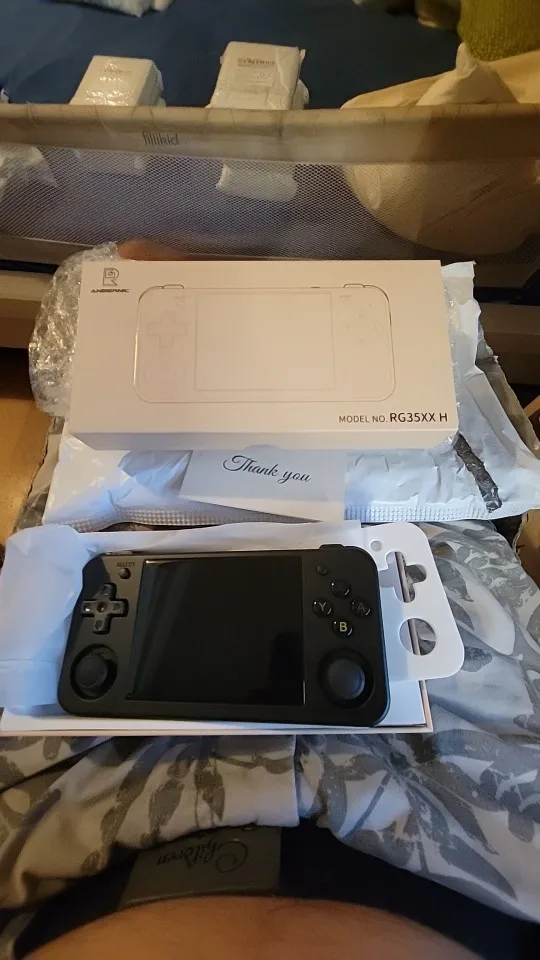 ANBERNIC RG35XX H photo review