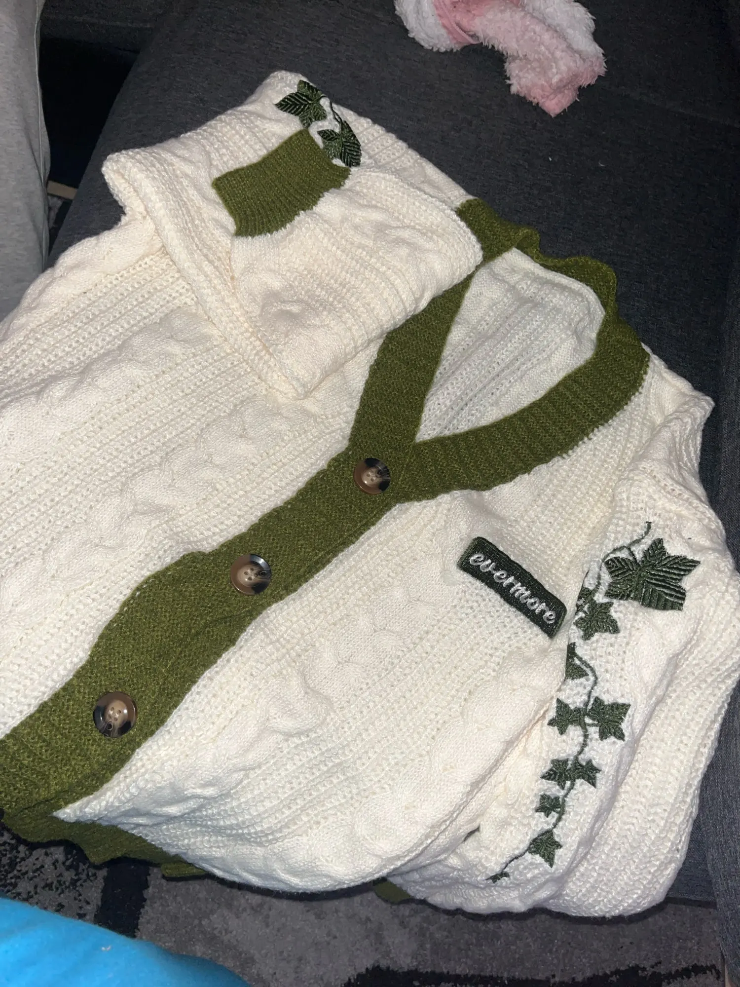 Women's Green Vine Embroidered Cable Knit Cardigan photo review