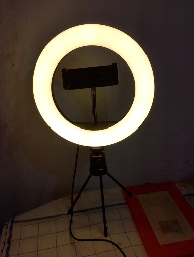 Luz Ring Light 8 Pol + Tripé De Mesa + Suporte Para Celular photo review