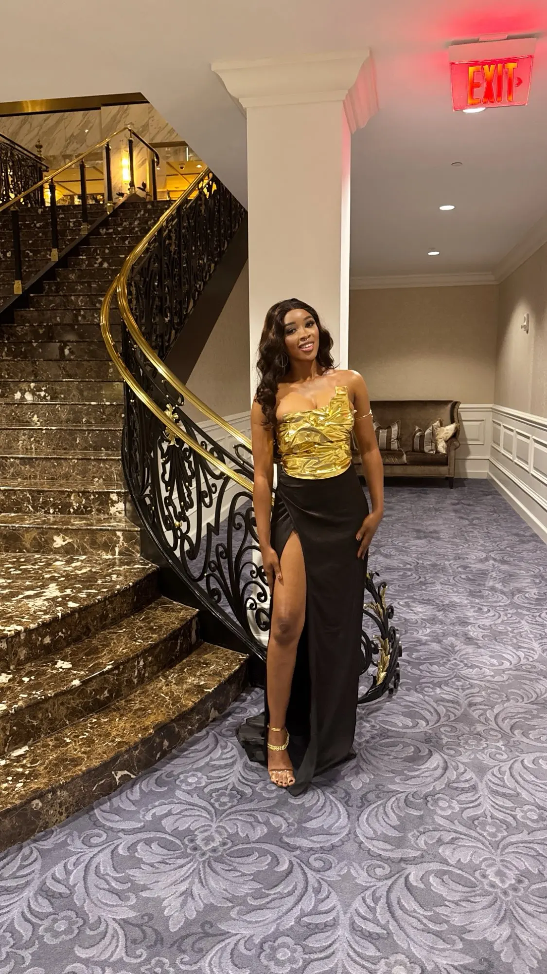 VC Sexy Backless Long Skirt 2 Pieces Set Women Strapless Golden Ruched Lace Up Top with Black High Slit Maxi Skirt Party Suits