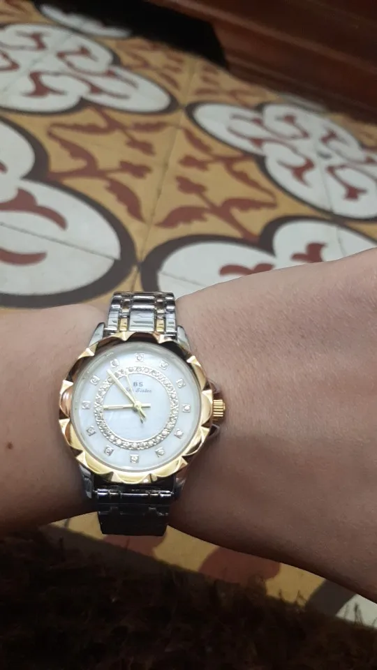 Luxurious watches for women, rhinestones, elegant, pink gold, clocks, 2021 collection photo review