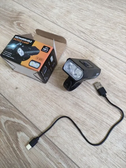 Aluminum LED Bike Front Lamp 10W 800LM 6 Modes Power Display Bright photo review