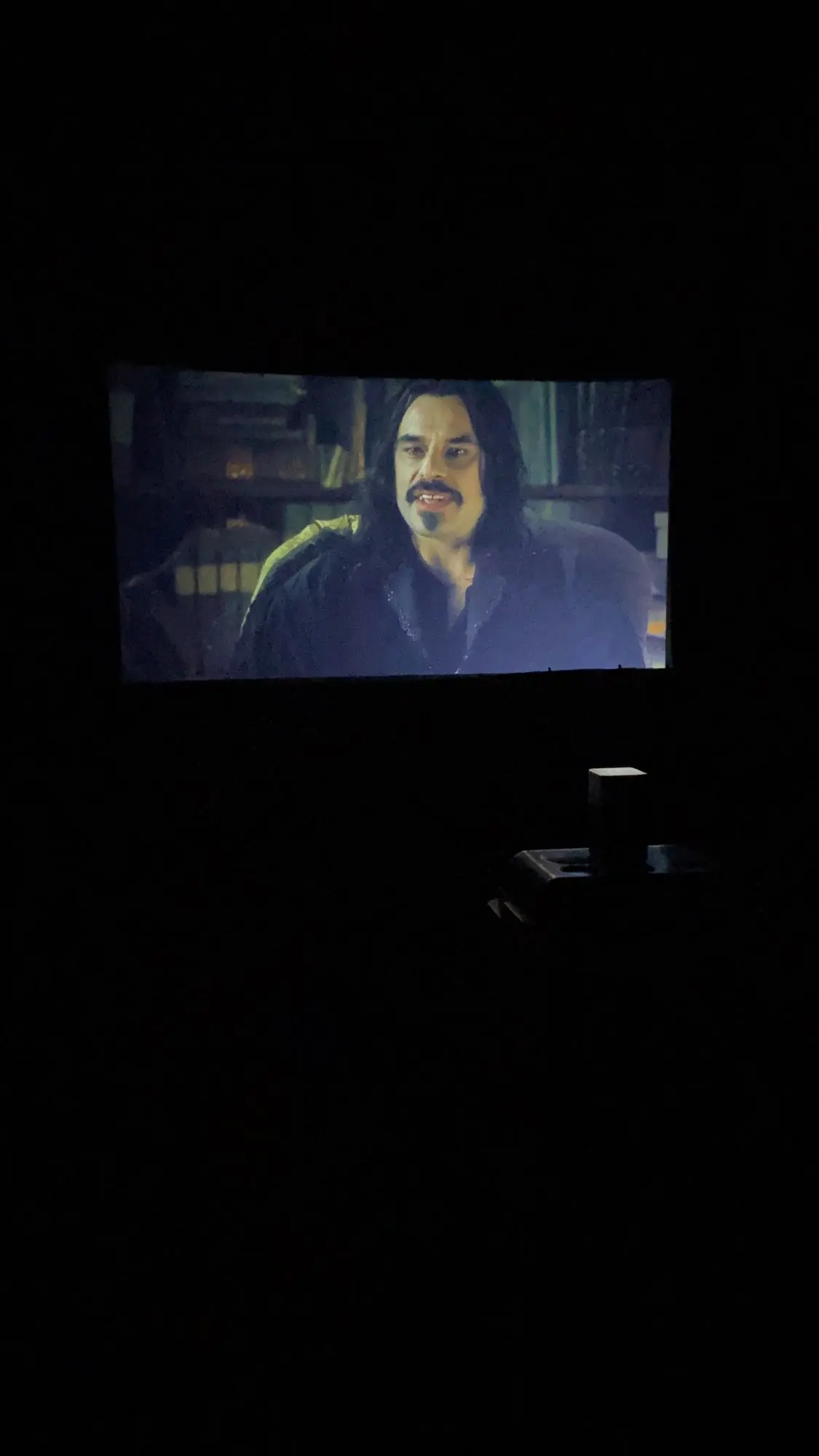 Portable Home Theater Mini 3D Projector 4K Display photo review