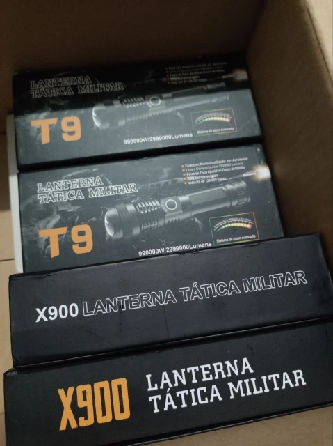 Lanterna Tática Militar X900 Profissional com Zoom Sinalizador Recarregável Luz Camping photo review