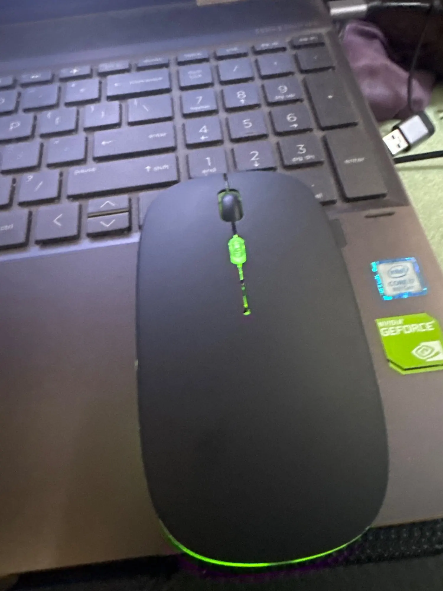 Wireless Bluetooth 2.4GHz RGB Mouse Rechargeable Silent photo review