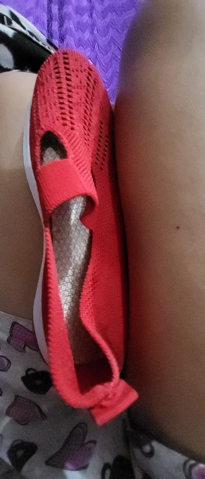Zapatillas de deporte transpirables de Color sólido para mujer, zapatos para caminar ligeros sin cordones con suela suave, zapatos informales de punto bajos photo review