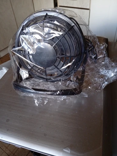 Silent USB Desk Fan 4 Blade Rotatable Mini Cooler photo review