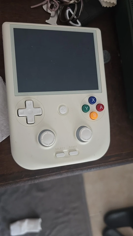ANBERNIC RG 406V photo review