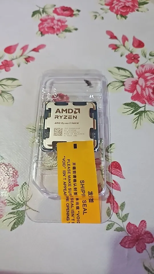 AMD Ryzen 5 9600X Processor 5.4GHz 6-Core 12-Thread 38MB Game